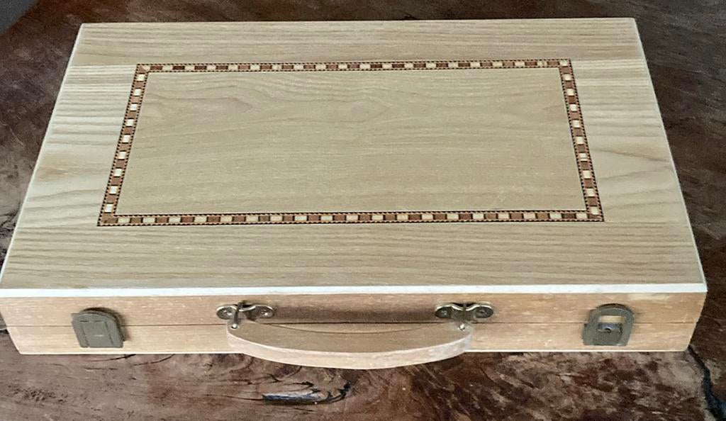 Nieuw backgammon spel in houten ingelegde koffer, Ophalen of Verzenden, Zo goed als nieuw