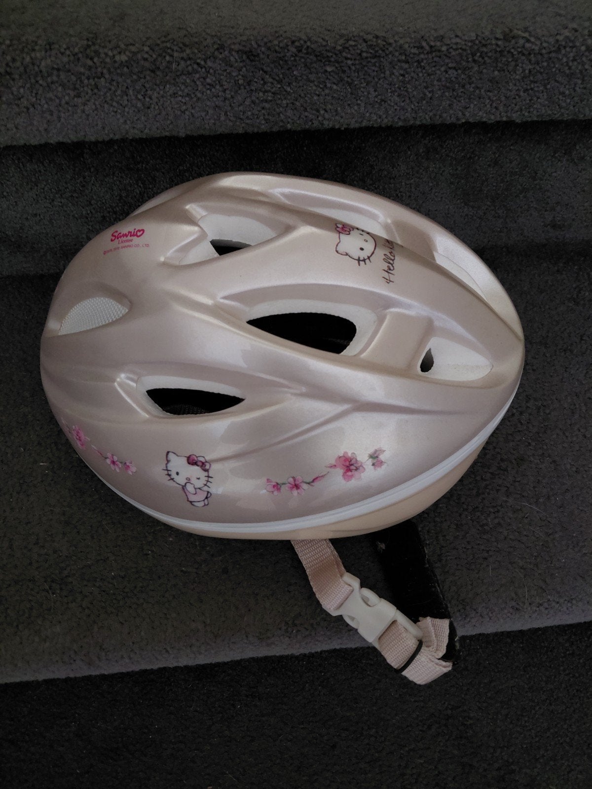 Hello Kitty fietshelm - Nieuw en ongebruikt!, Hello Kitty, Meisje, Nieuw, Overige maten