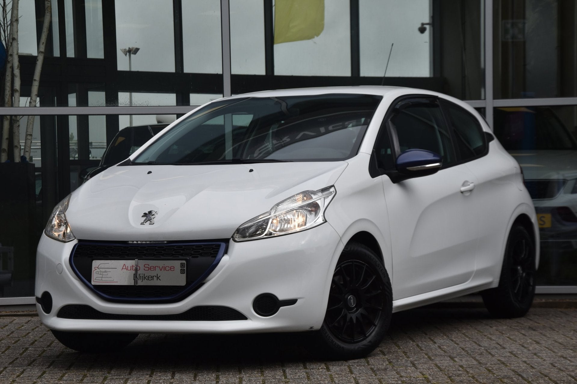 Peugeot 208 1.0 VTi LIKE | APPLE CARPLAY | AIRCO | CRUISE CO, Voorwielaandrijving, Gebruikt, Automatische klimaatregeling, Origineel Nederlands