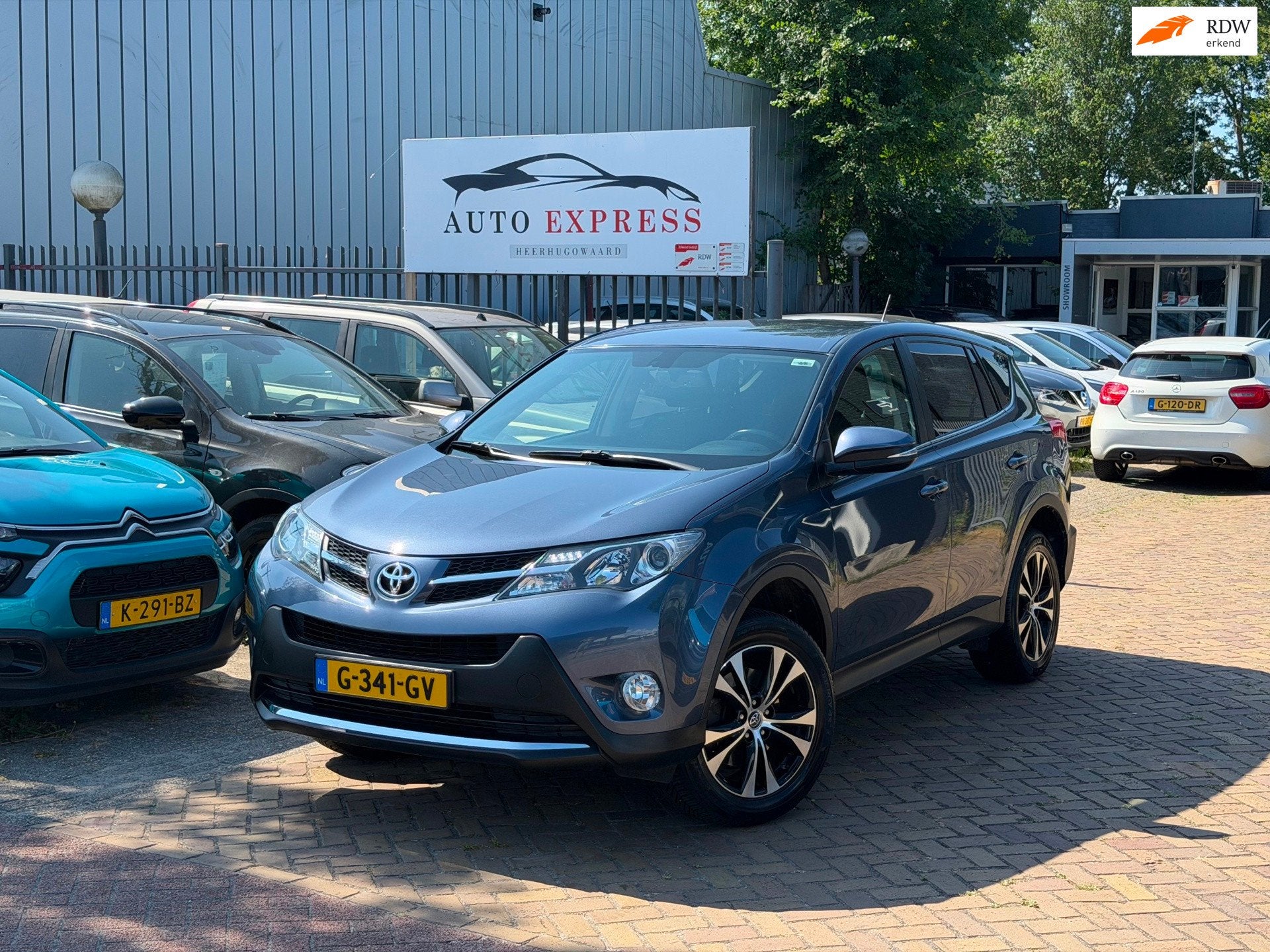 Toyota RAV4 2.0 Style 4WD Aut/Airco/Cruise/Navi/Camra/Terekh, Auto's, Euro 5, 4 cilinders, Blauw, Bedrijf