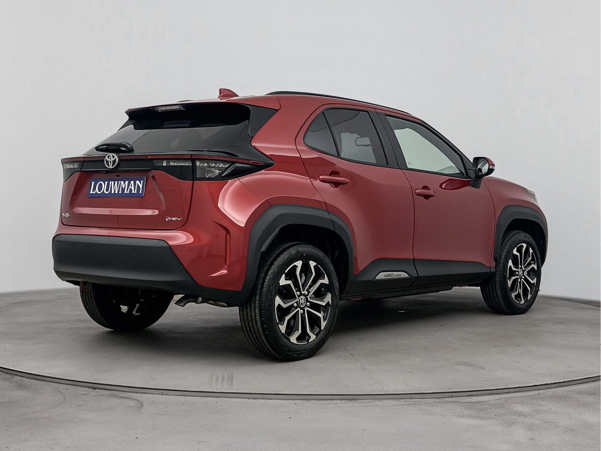 Toyota Yaris Cross 1.5 Hybrid 115 Dynamic | Apple Carplay &, 12 maanden, Stof, Zwart, 116 pk