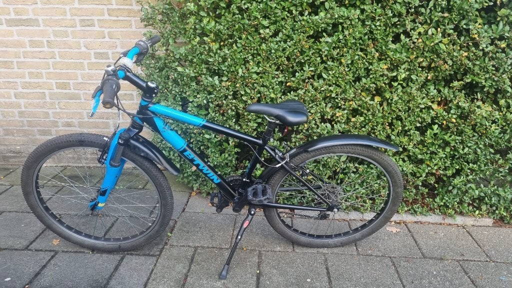 B'Twin Jongensfiets 21 Versnellingen 24 inch, Ophalen, B'Twin, Handrem, Gebruikt