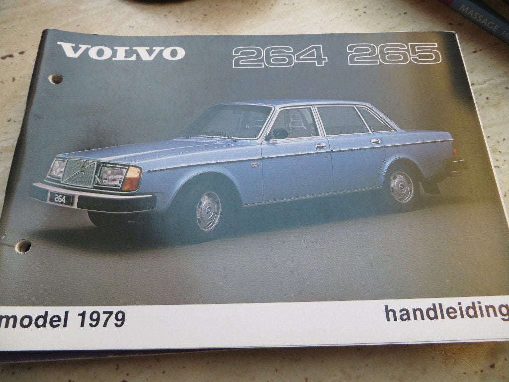 Instructieboek Volvo 264, Volvo 265 1978, modeljaar 1979, Auto diversen, Ophalen of Verzenden