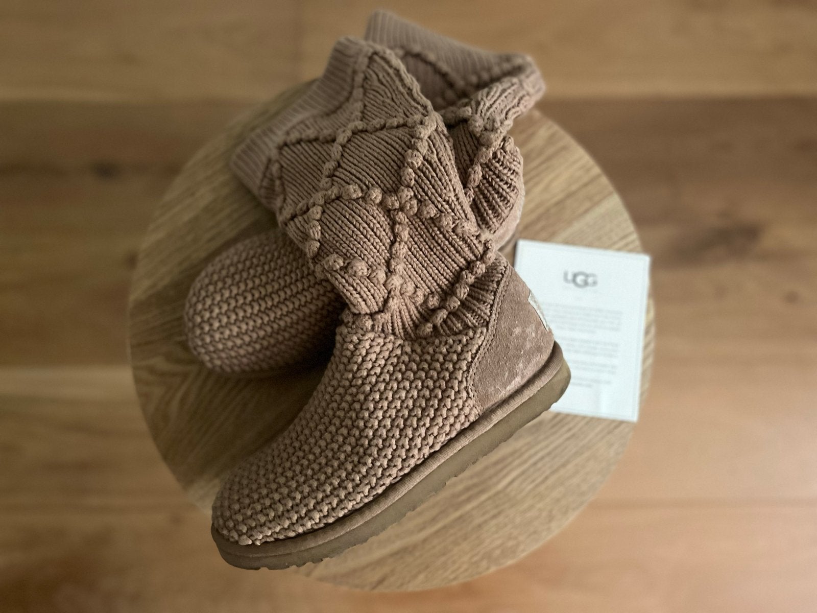 UGG Classic Argyle Knit Laarzen - Taupe, Ophalen of Verzenden, Zo goed als nieuw, Bruin, Lage of Enkellaarzen