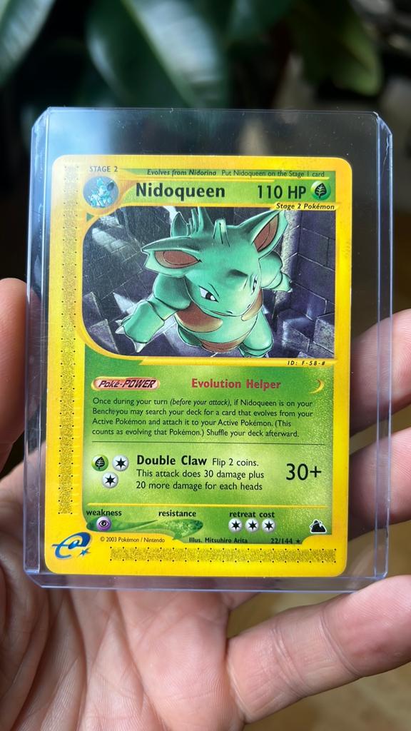 Nidoqueen Pokémon Kaart 22/144 - Heel Nette Staat, Ophalen of Verzenden, Zo goed als nieuw, Losse kaart
