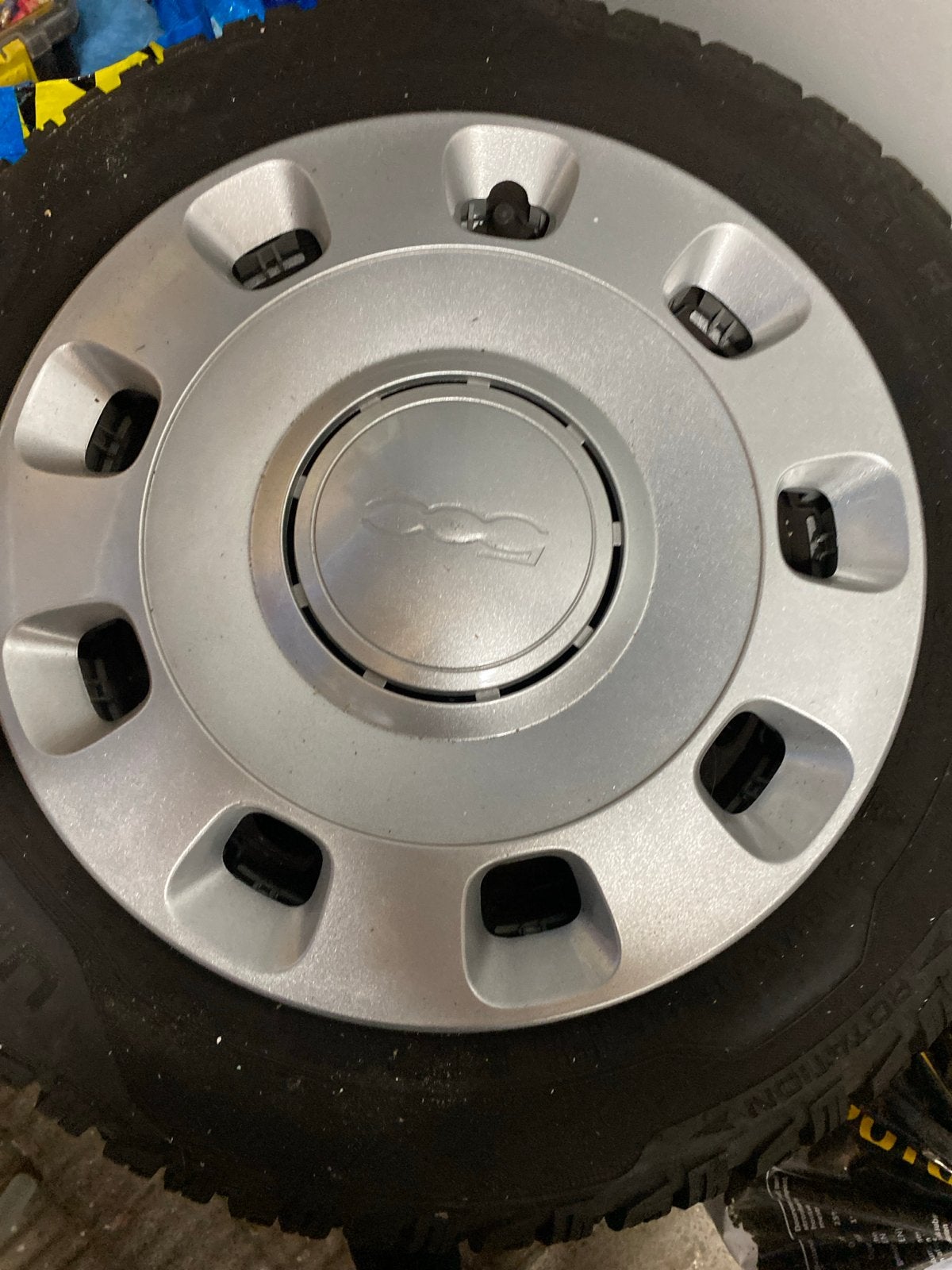 Fiat 500 Winterbanden met velg en wieldoppen voor Fiat 500, Ophalen, Gebruikt