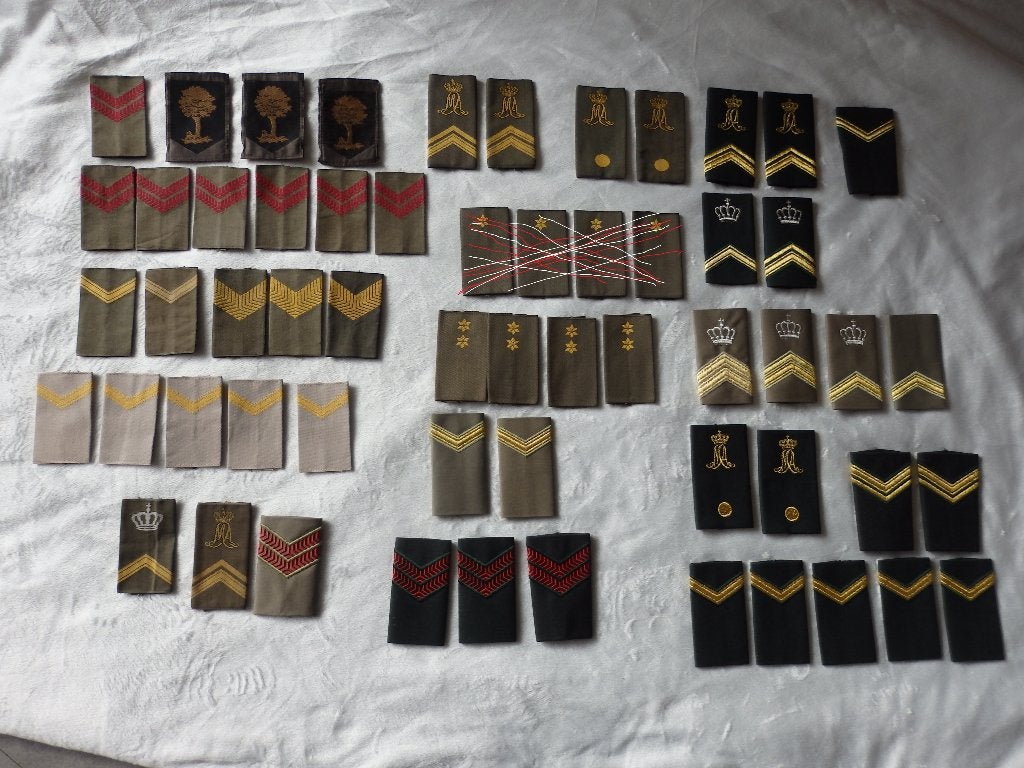 54 Emblemen Patches Strepen Rangen Badges Landmacht, Ophalen of Verzenden, Landmacht, Nederland, Embleem of Badge