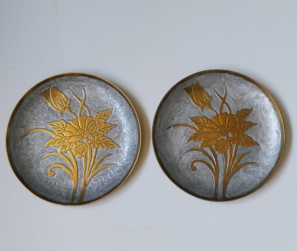 Set Messing wandborden met bloemen, zilver blauw emaille, Ophalen of Verzenden, Koper