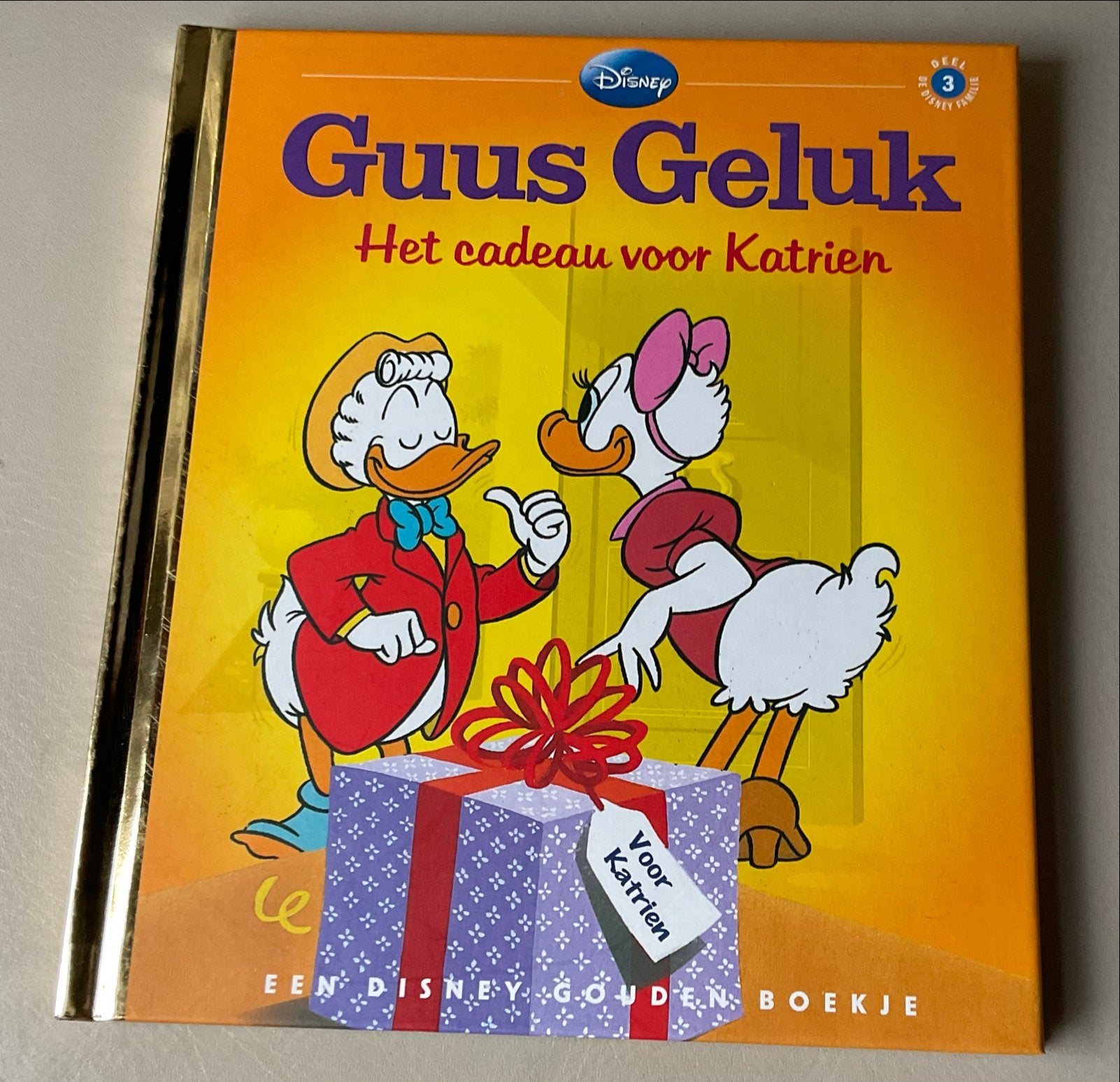 Disney Gouden Boekjes: Guus Geluk & Hiawatha (2 boeken), Ophalen of Verzenden, Zo goed als nieuw, Sprookjes