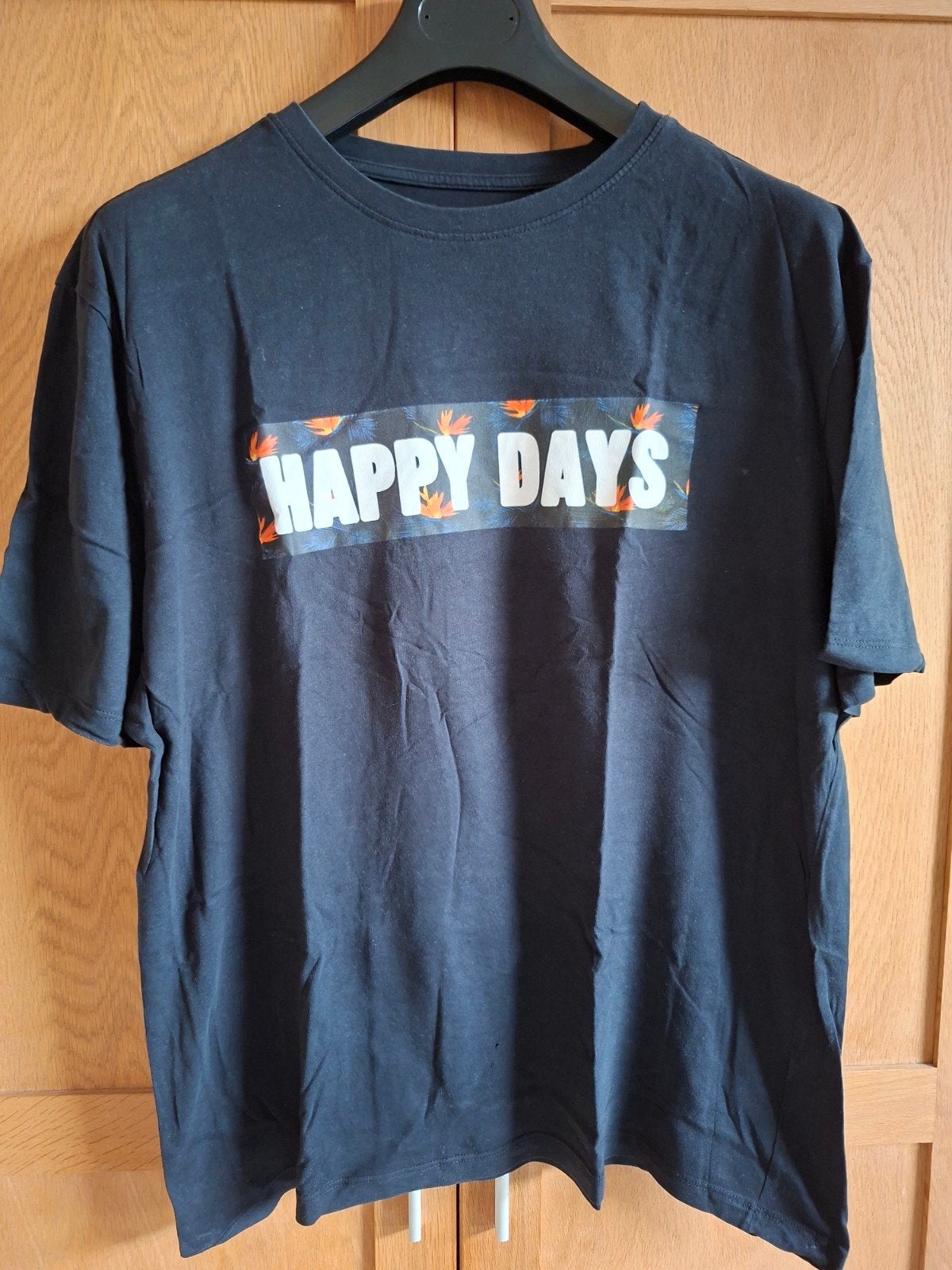 Primark Happy Days T-shirt - Zwart (XL) met klein gaatje, Zwart, Maat 56/58 (XL), Ophalen of Verzenden, Gedragen