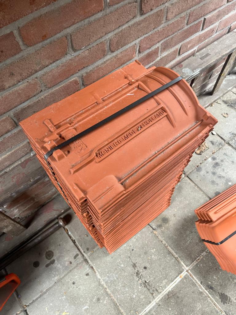 25 nieuwe dakpannen - Monier Made in Holland, Ophalen, Steen of Klei, Nieuw, Minder dan 5 m²