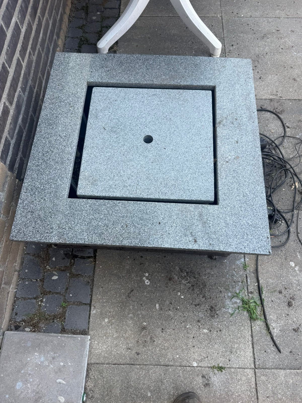 Marmeren fontein, Ophalen, Zo goed als nieuw, Fontein