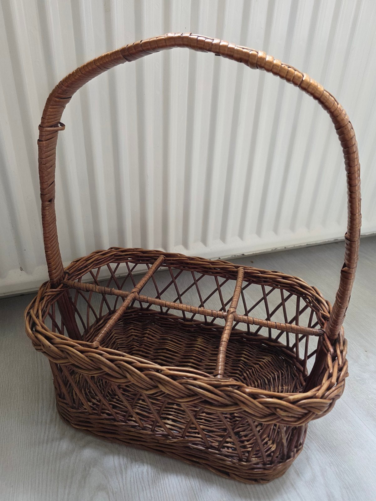 Originele vintage Retro rieten flessenmand
Voor 6 flessen
In, Ophalen of Verzenden, Huis en Inrichting