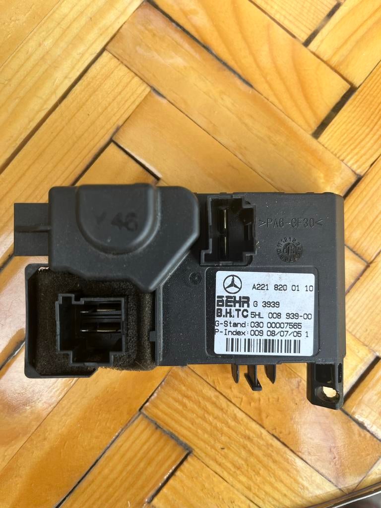 Mercedes-Benz A2218200110 Kachelmotor Weerstand Module, Auto-onderdelen, Airco en Verwarming, Ophalen of Verzenden, Gebruikt, Mercedes-Benz