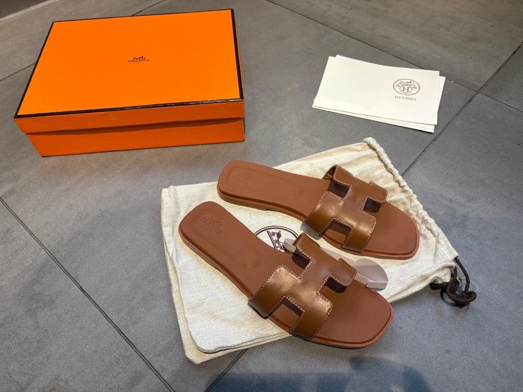 Hermes Slippers, Ophalen of Verzenden, Nieuw