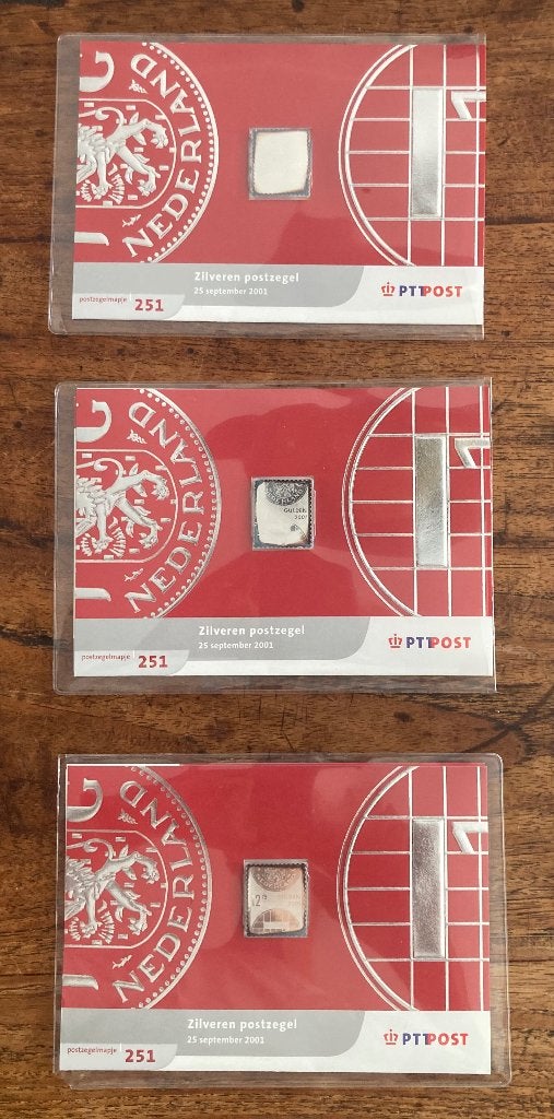 Drie Mapjes met Zilveren postzegel fl 12.75 2001, Postzegels en Munten, Postzegels | Nederland, Ophalen of Verzenden, Na 1940