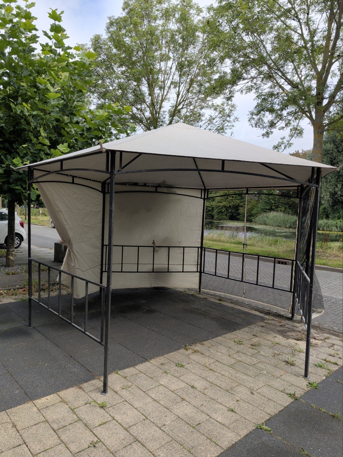 Zeshoekige Partytent 4x4m Zwart/Beige met Zijwanden, Gebruikt, Partytent, 4 tot 6 meter, 2 meter of meer