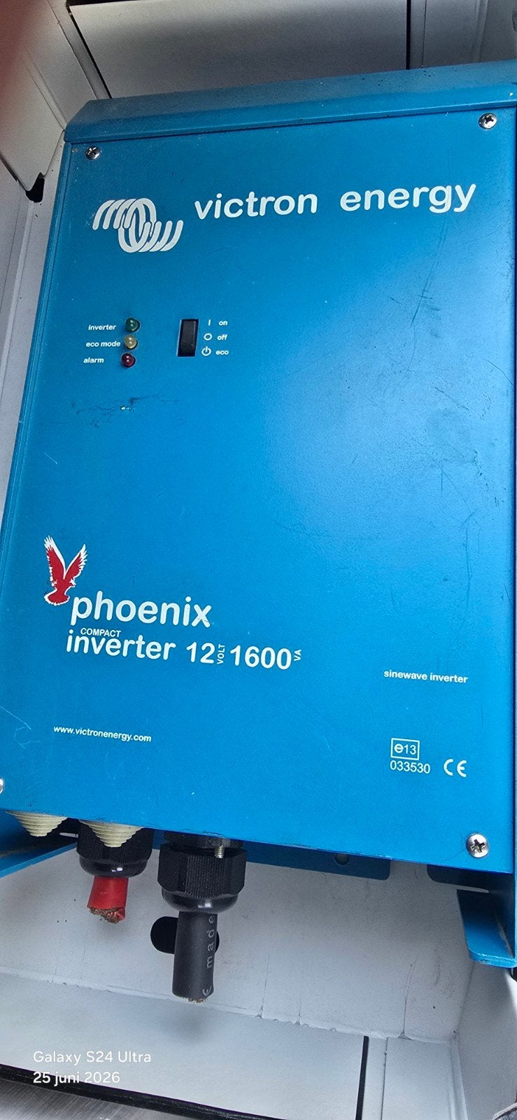 Victron phoenix  compact  12/1600, Ophalen of Verzenden, Gebruikt, Overige typen