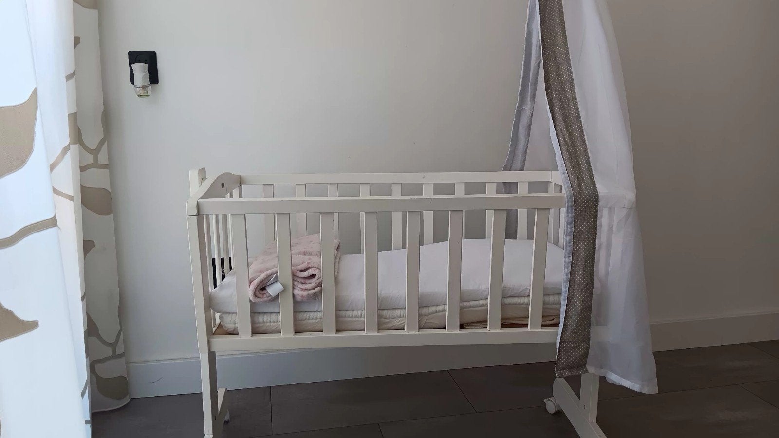 Baby wieg, Ophalen of Verzenden, Zo goed als nieuw, Wieg