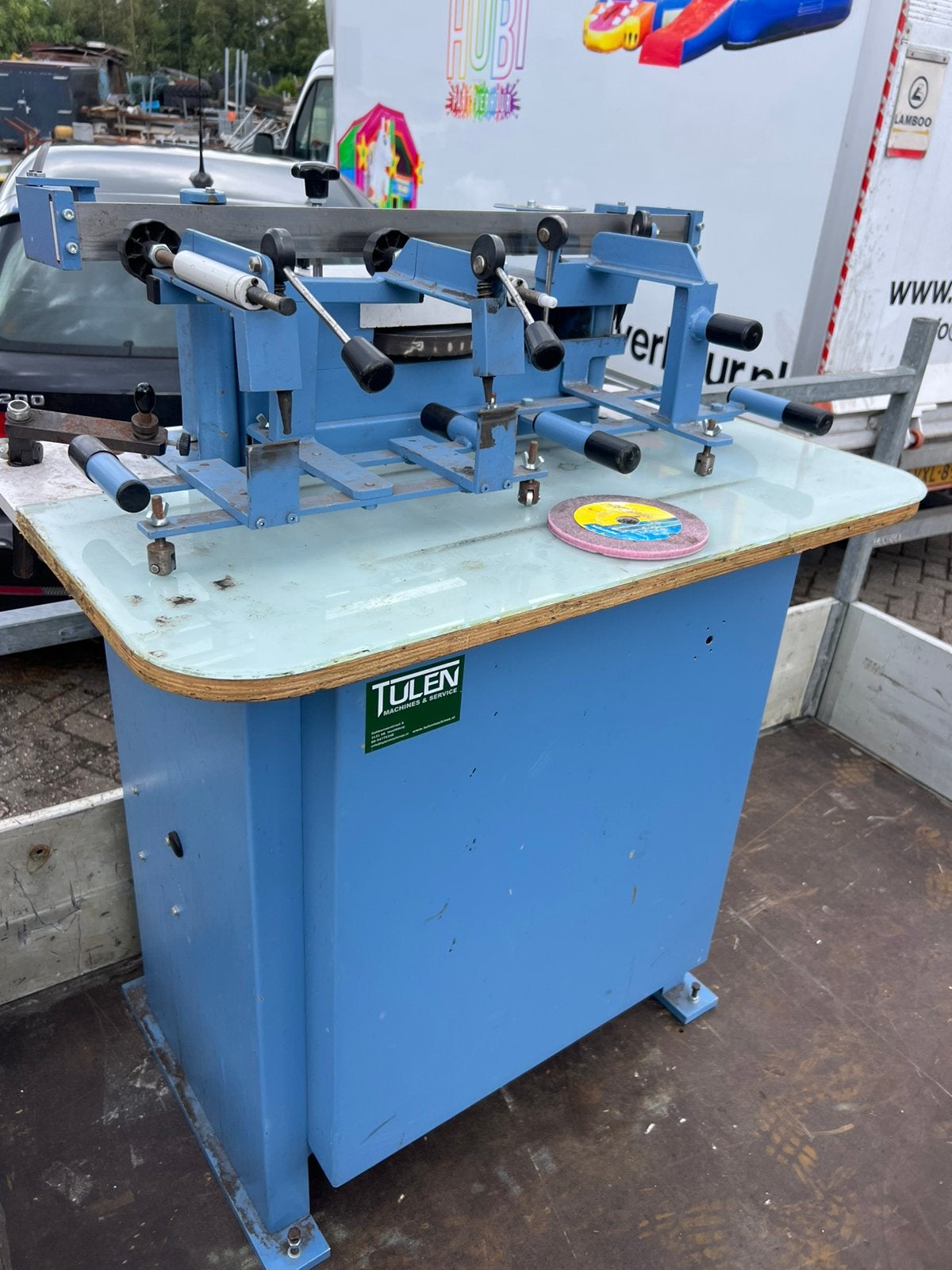 Schaats slijp machine, Ophalen, Zo goed als nieuw, Minder dan 700 watt, Werkbankslijpmachine