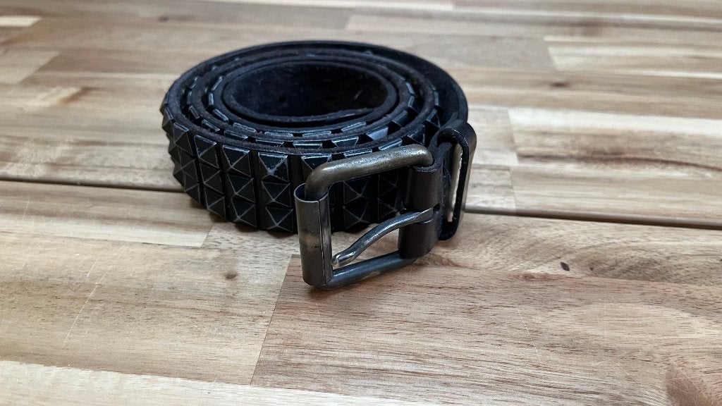 Zwarte leren studded riem – echt leer & metalen studs, Verzenden, Minder dan 95 cm, Zo goed als nieuw, Riem of Ceintuur