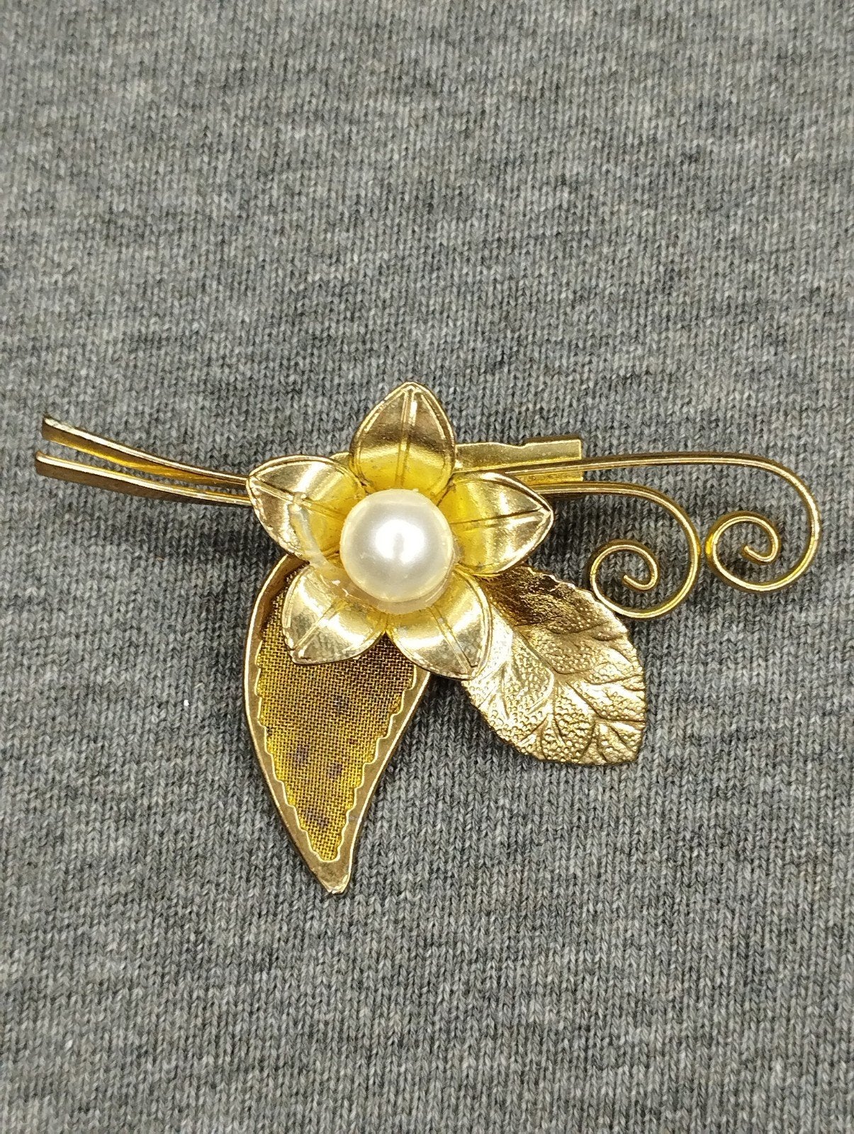 Prachtige vintage broche, Sieraden, Tassen en Uiterlijk, Ophalen of Verzenden, Zo goed als nieuw, Zilver, Overige materialen