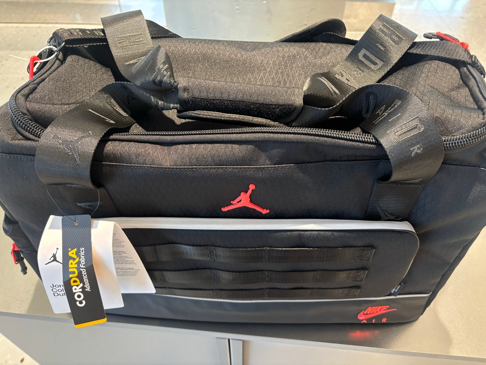 Nike Jordan Collector's Duffel Tas - Zwart, 40 tot 60 cm, 20 tot 30 cm, Zwart, Nieuw