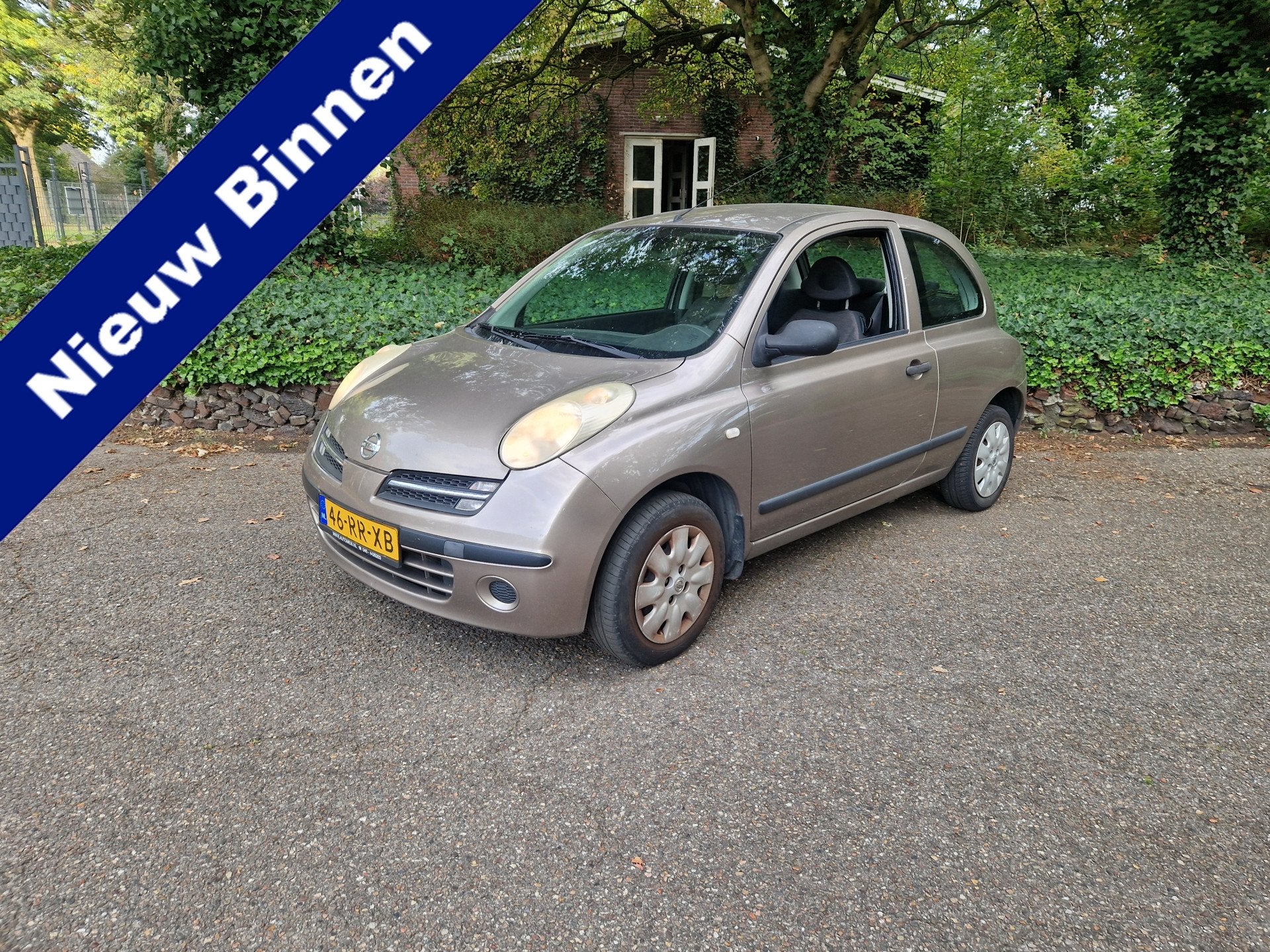 Nissan Micra 1.2 Visia, apk 8-2027 (bj 2005), Auto's, Voorwielaandrijving, Gebruikt, 4 cilinders, Bruin