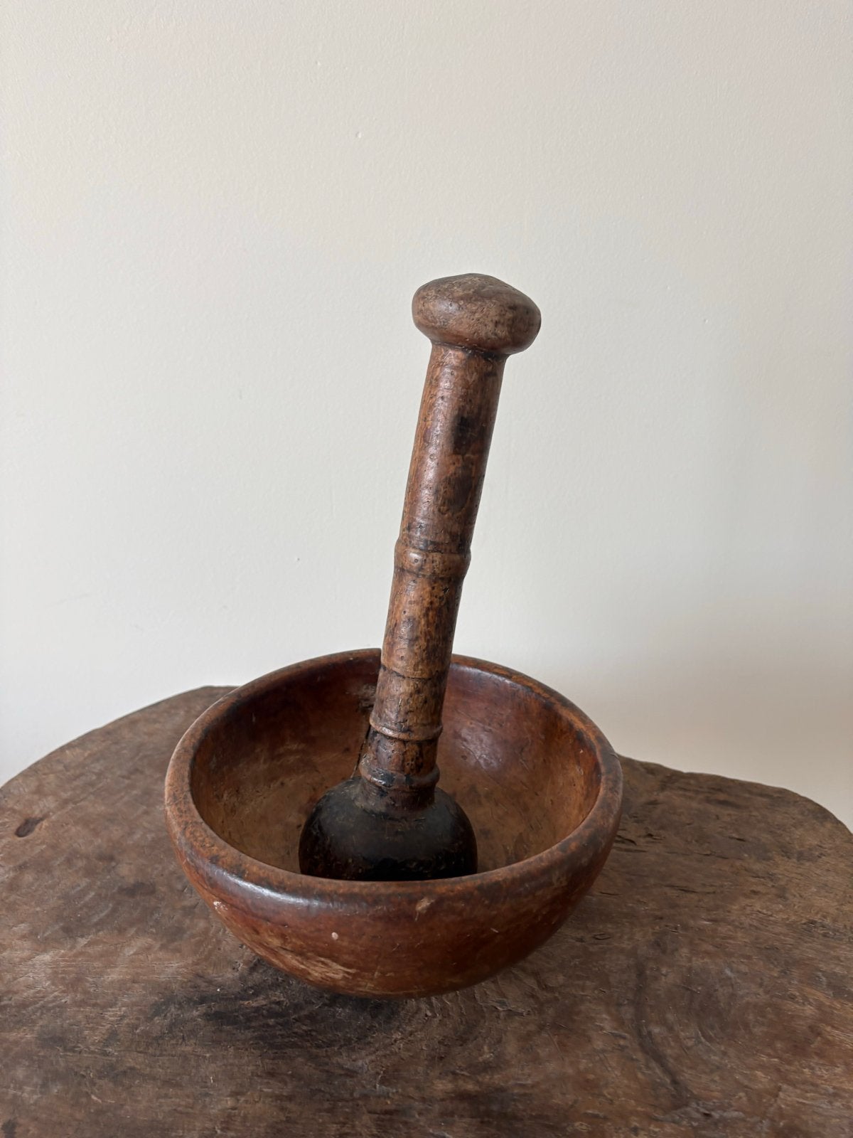 Antieke houten vijzel met stamper, Ophalen of Verzenden
