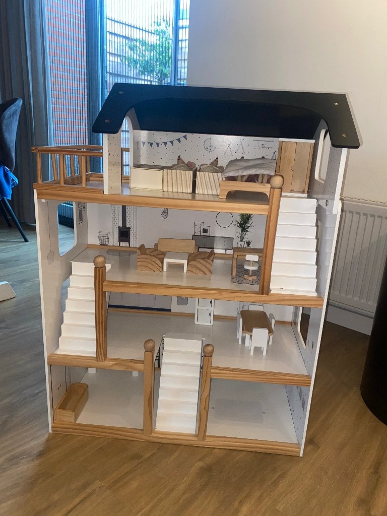 Poppenhuis Petit Amelie, Ophalen, Zo goed als nieuw, Poppenhuis