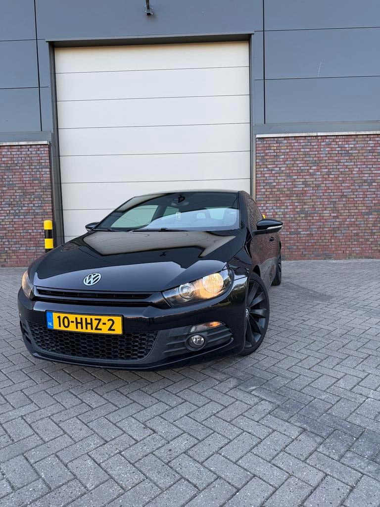 Volkswagen Scirocco 2.0 TSI DSG 2008 Zwart, Auto's, 4 cilinders, 1984 cc, 4 stoelen, Zwart
