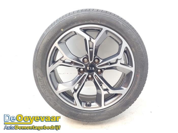 Velg + Band van een Kia Sportage (Sportage 16-), Gebruikt, -, -, Ophalen of Verzenden