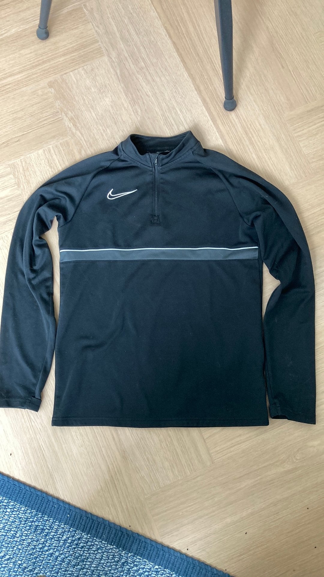Nike trui maat XS, zwart, Ophalen of Verzenden, Zo goed als nieuw, Maat 46 (S) of kleiner