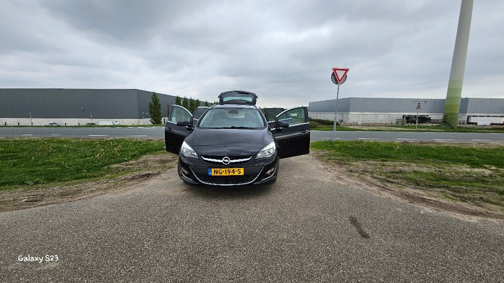 Foto 15 van Opel Astra 1.4 74KW ST 2016 Zwart