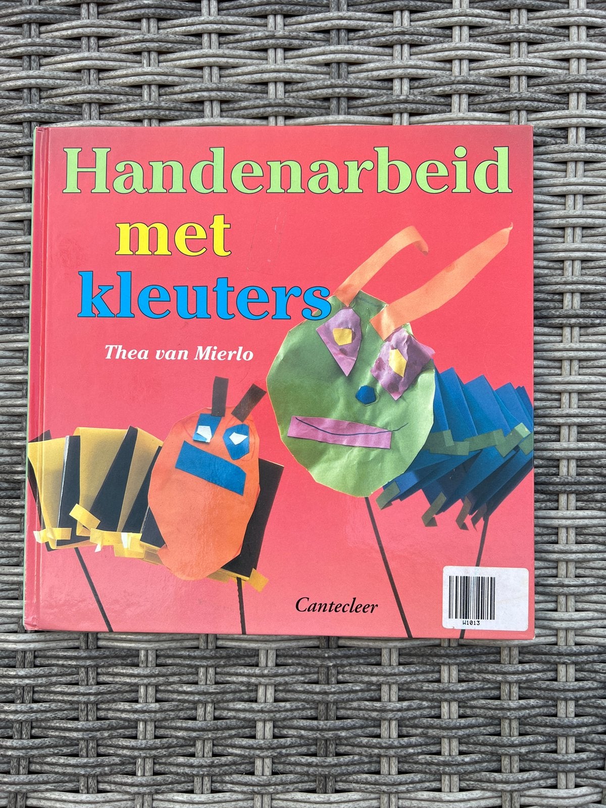 Handenarbeid met kleuters - Knutselboek voor kinderen, Non-fictie, Jongen of Meisje, Ophalen of Verzenden, Zo goed als nieuw