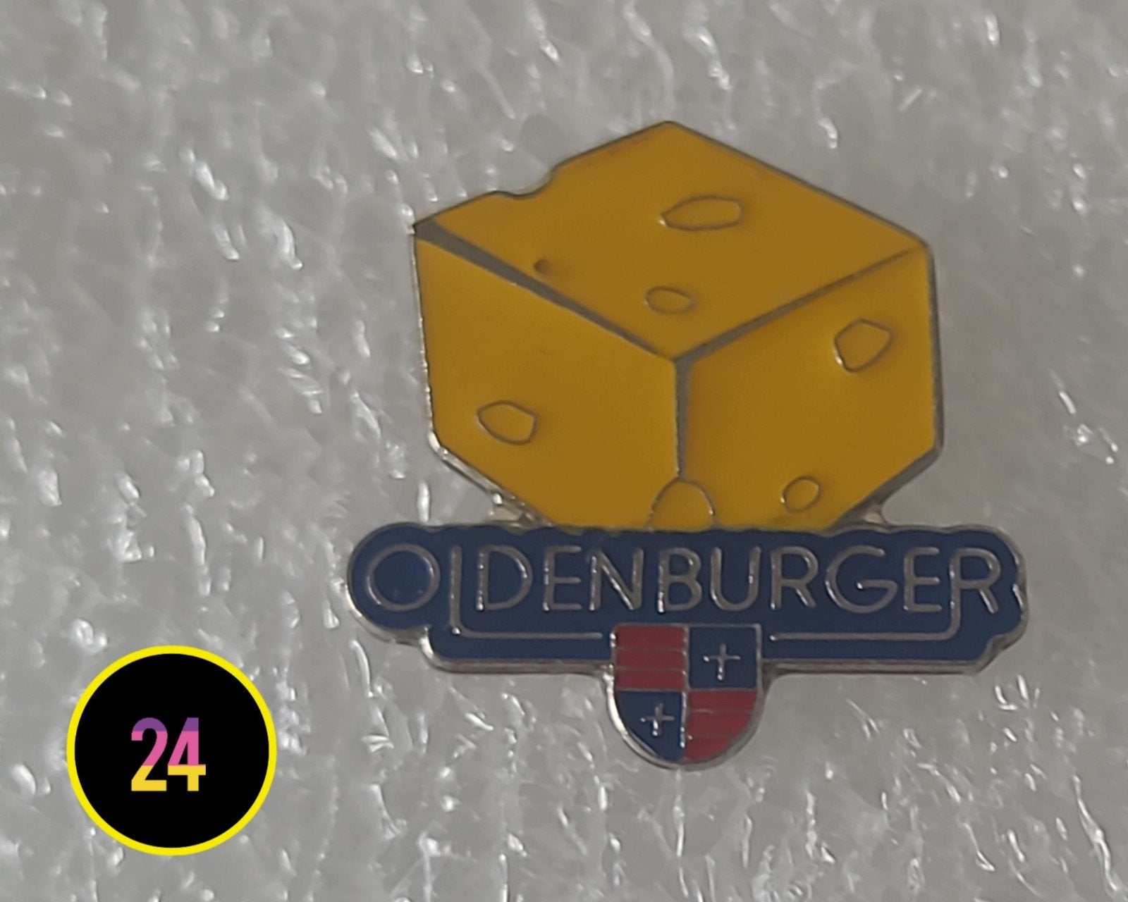 Oldenburger kaas pin - Uniek verzamelobject, Verzenden