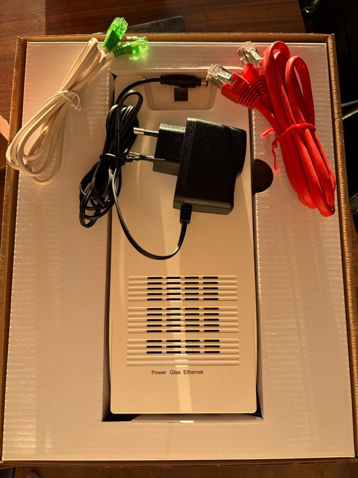 ZTE ZXHN F3100 Media Converter, Ophalen of Verzenden, Zo goed als nieuw, Router