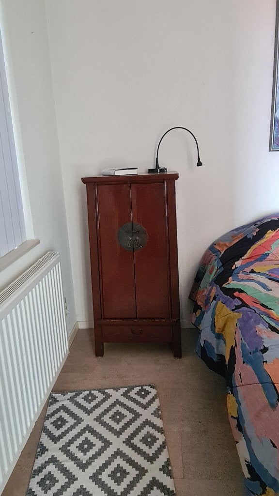 2 kastjes, gebruikt in woonkamer maar ook als nachtkastjes, Ophalen