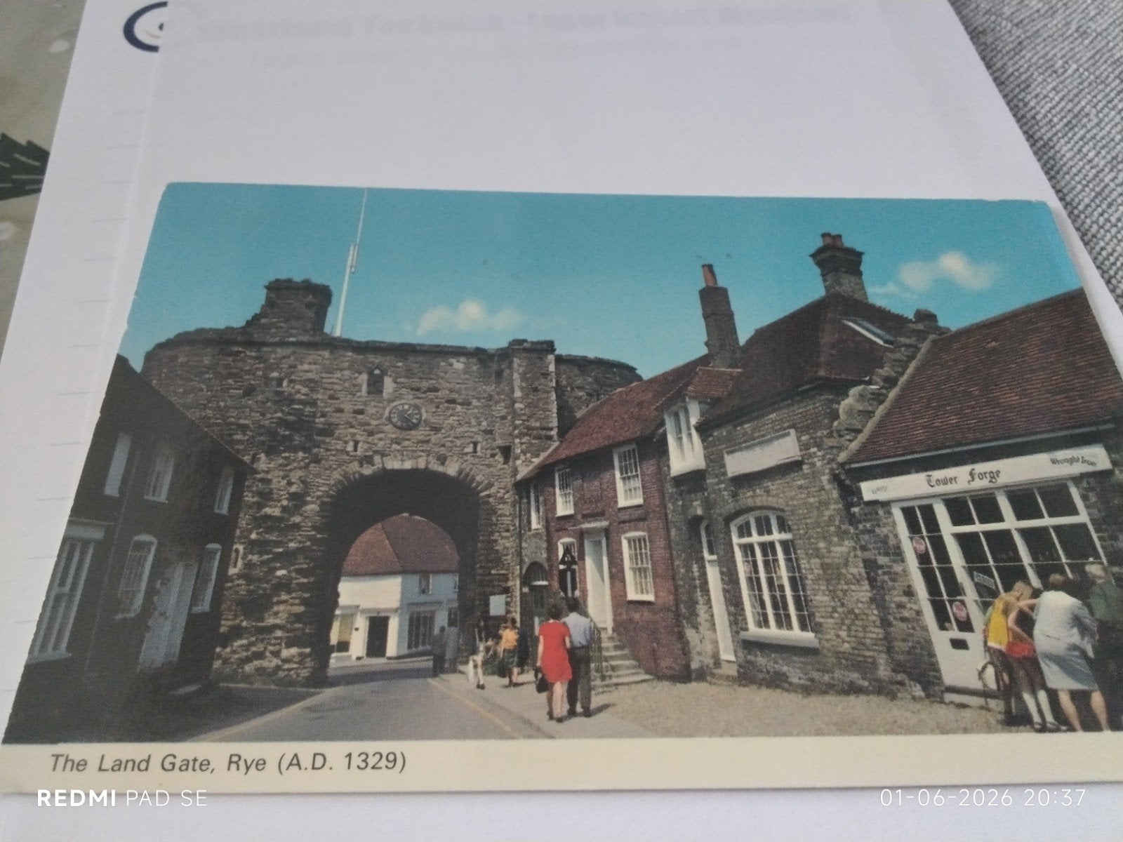 Oude ansichtkaart: The Land Gate, Rye (A.D. 1329), Ophalen of Verzenden, 1960 tot 1980, Gelopen