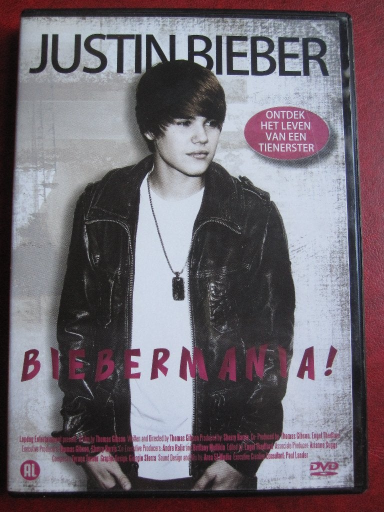 Justin Bieber - Biebermania!, Engels, Nederlands, Ophalen of Verzenden, Zo goed als nieuw