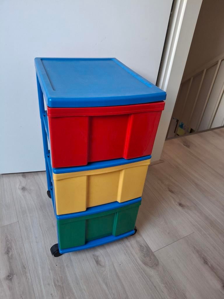 Kleurrijke ladekast hobby knutsel op wielen 67 cm hoog, Huis en Inrichting, Kasten | Ladekasten, Ophalen, Gebruikt, Modern, Speels