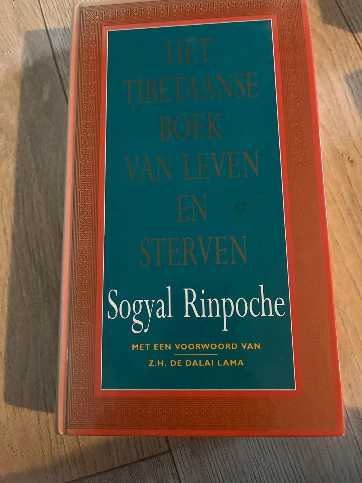Het Tibetaanse Boek van Leven en Sterven - Sogyal Rinpoche, Ophalen of Verzenden, Gelezen, Spiritualiteit algemeen, Achtergrond en Informatie