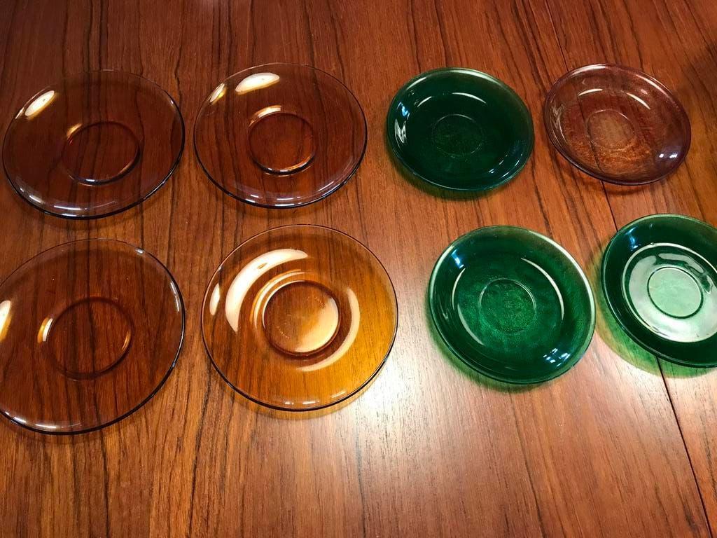 8 vintage / retro bordjes Duralex Amber en groen arcoroc, Antiek en Kunst, Antiek | Glas en Kristal, Ophalen of Verzenden