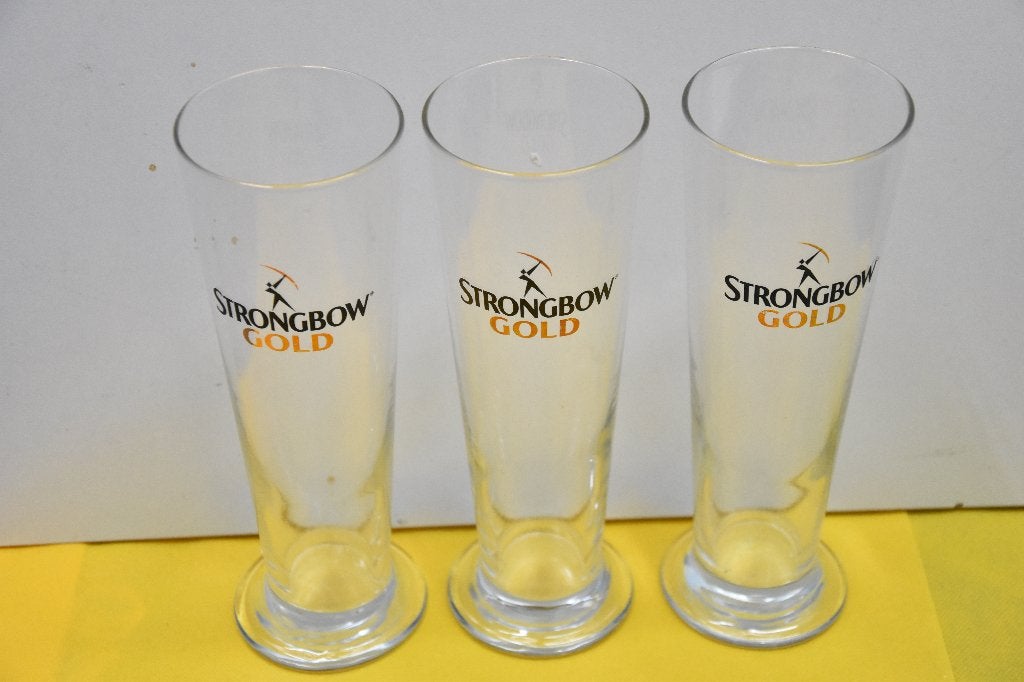 3 verzamel Heineken strongbow Gold bierglas appel cider bier, Ophalen of Verzenden, Zo goed als nieuw, Bierglas