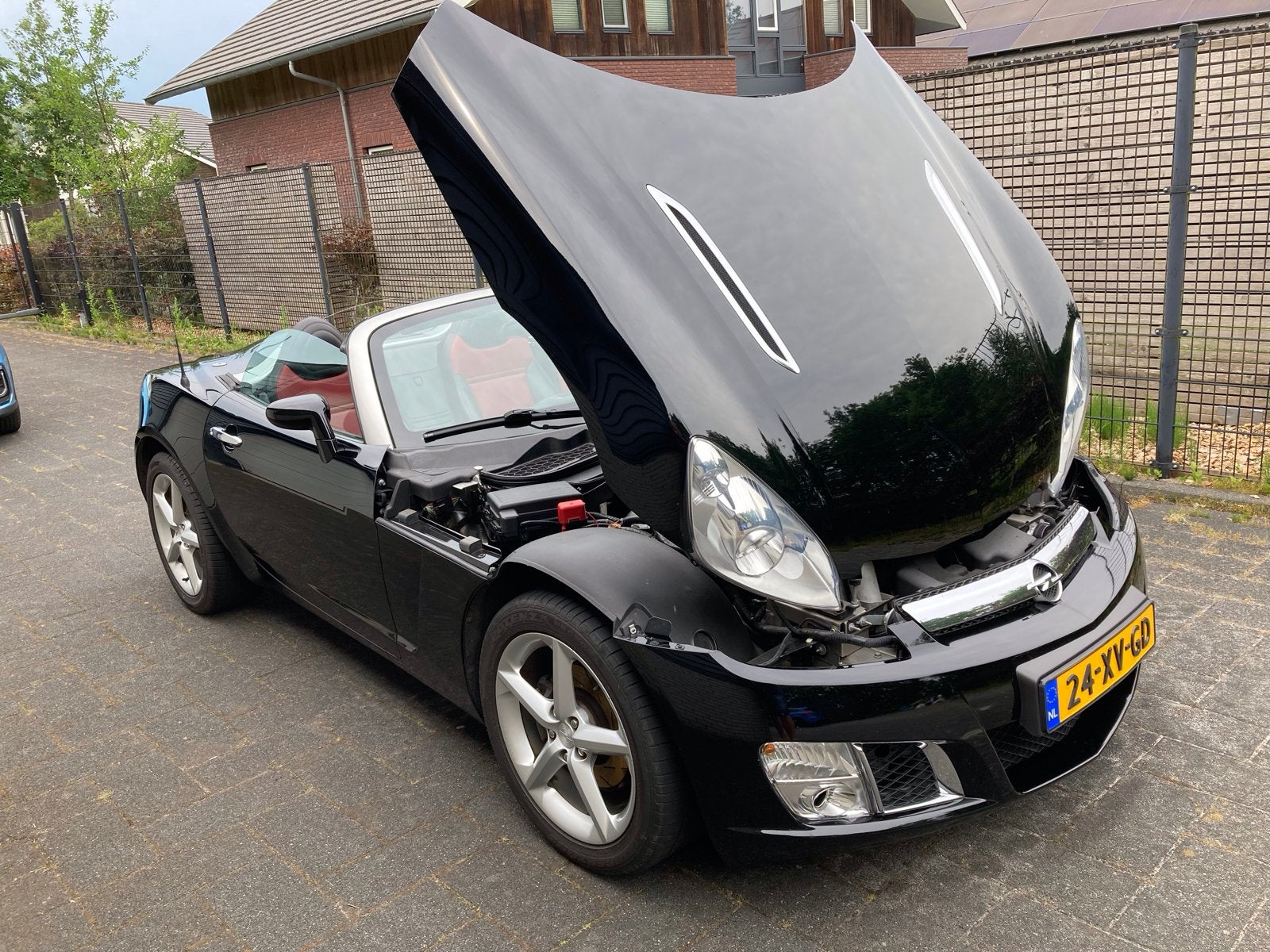 Opel GT 2.0 Turbo 2007 Zwart, Auto's, 1998 cc, Achterwielaandrijving, 264 pk, 4 cilinders