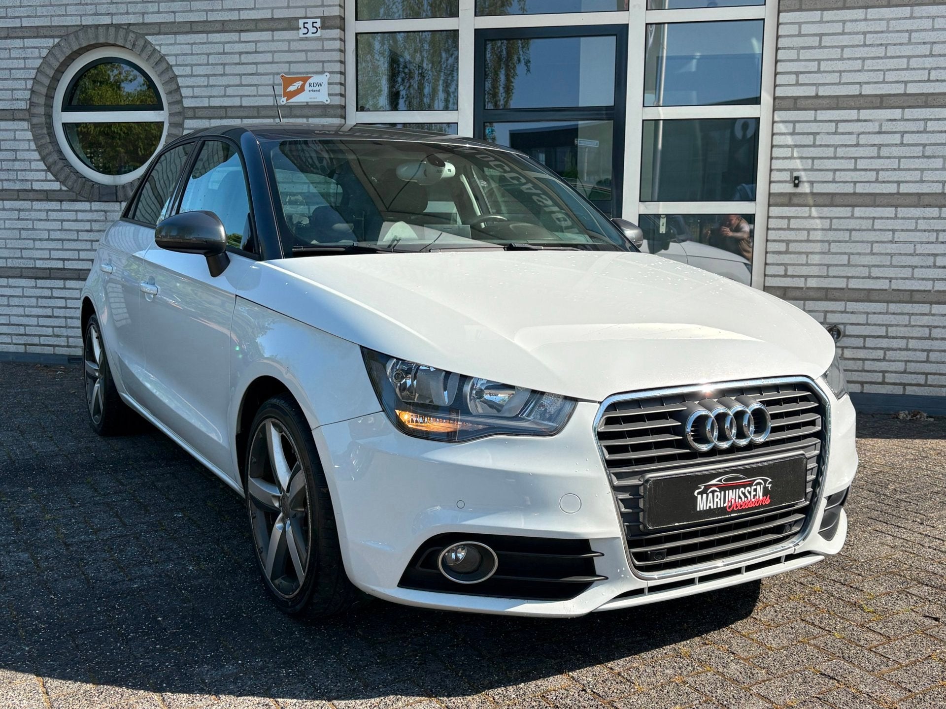 Audi A1 Sportback 1.4 TFSI Ambition S Line |Navi,PDC,Cruise|, 4 cilinders, 4 stoelen, Leder, Bedrijf