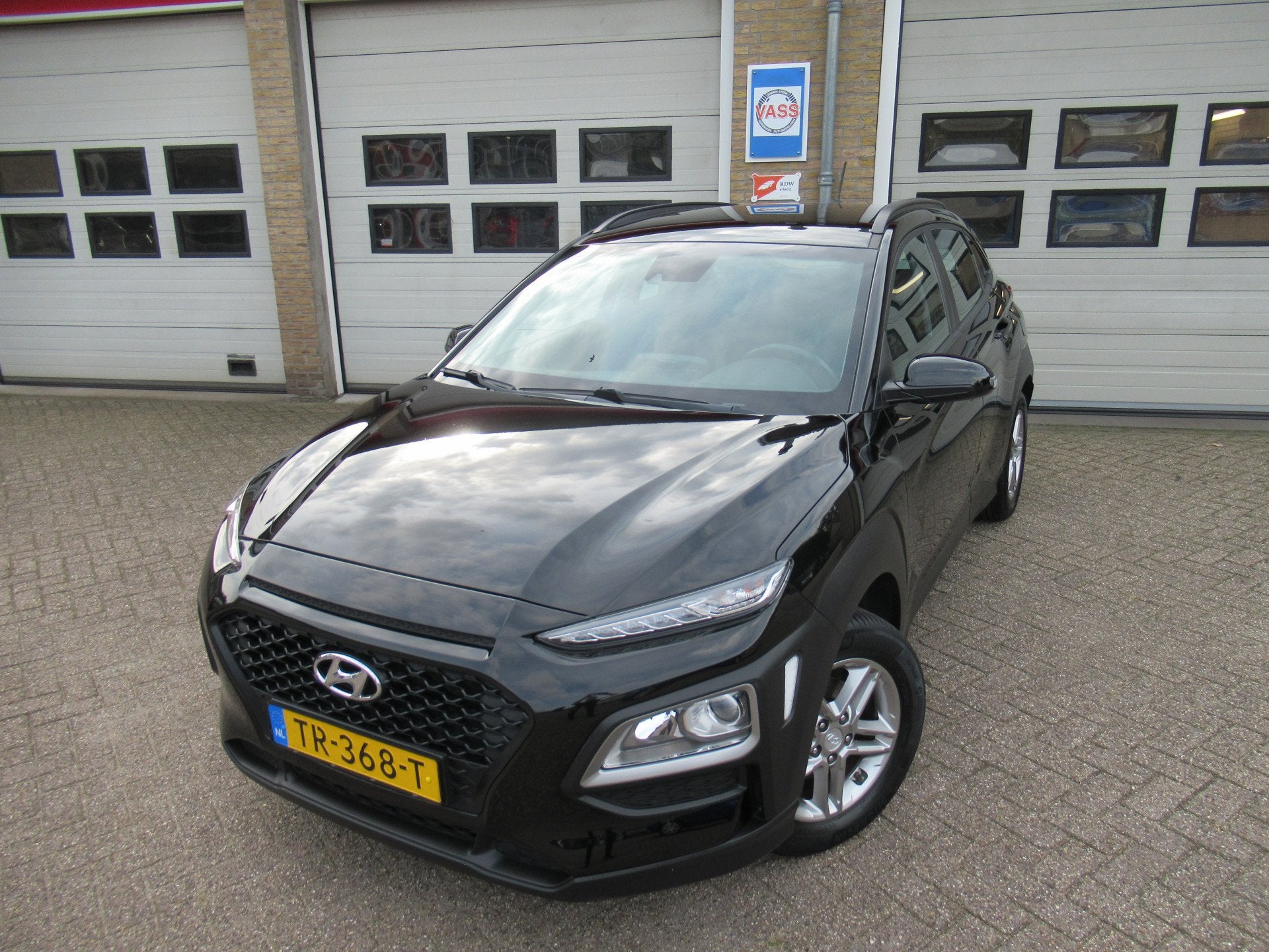 Hyundai KONA 1.0T Essence (bj 2018), Auto's, Voorwielaandrijving, Multifunctioneel stuurwiel, Gebruikt, Euro 6