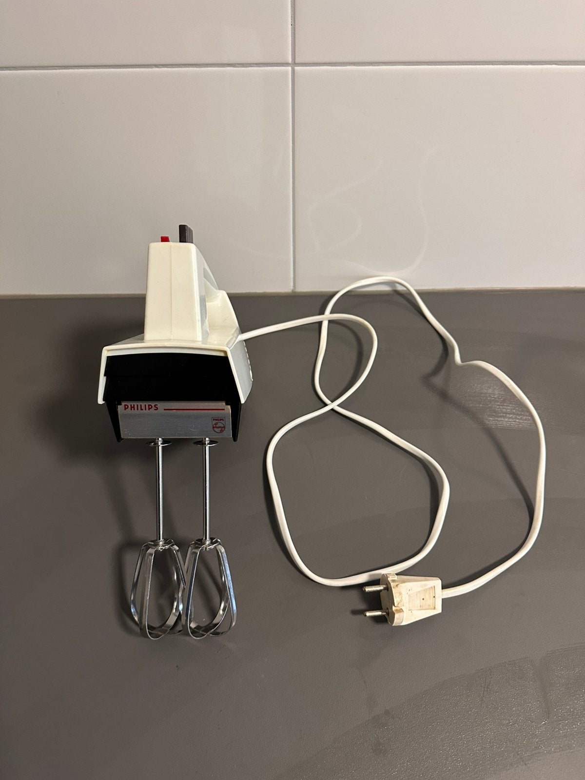 Philips HM 3040 handmixer, Ophalen of Verzenden, Gebruikt, 3 snelheden of meer