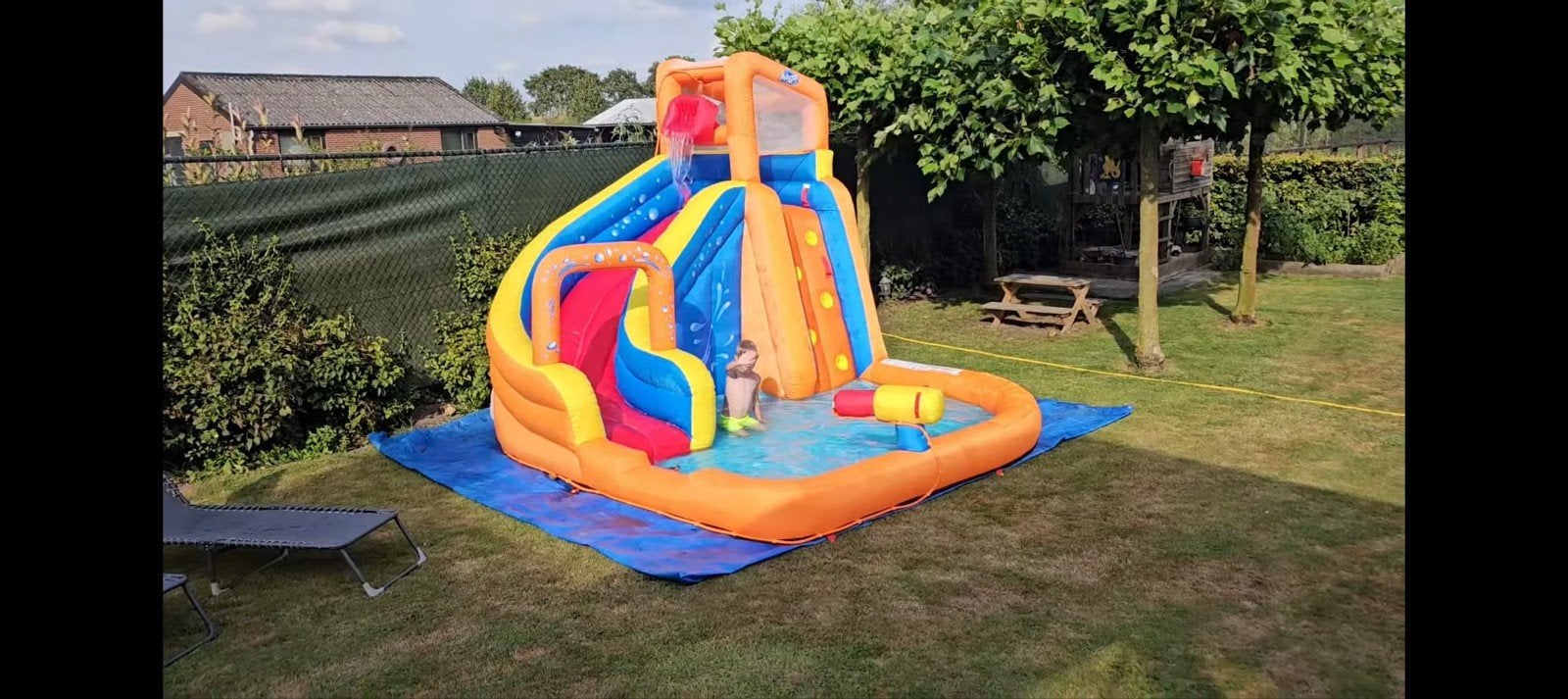 Opblaasbaar waterpark met glijbanen en zwembad, Ophalen, Gebruikt