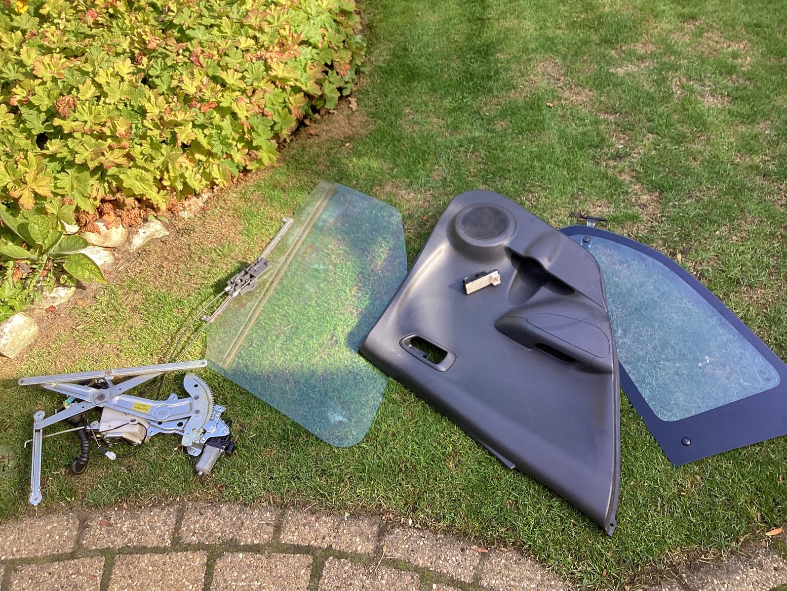 Suzuki alto, nissan pixo onderdelen, Ophalen